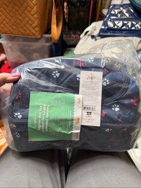 Lug Stowaway BNWT Paws Navy